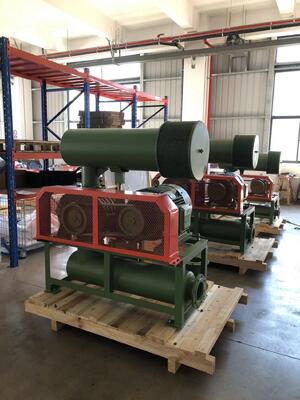 Roots Rotary Lobe Blower met 3 L/min koelwater, 60-100KPA ontladingsdruk en 1,5-5,5 KW motorvermogen